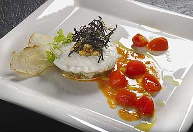 PARMIGIANA DI RICCIOLA, BURRATA E MELANZANE IN SALSA DI POMODORINI PACHINO